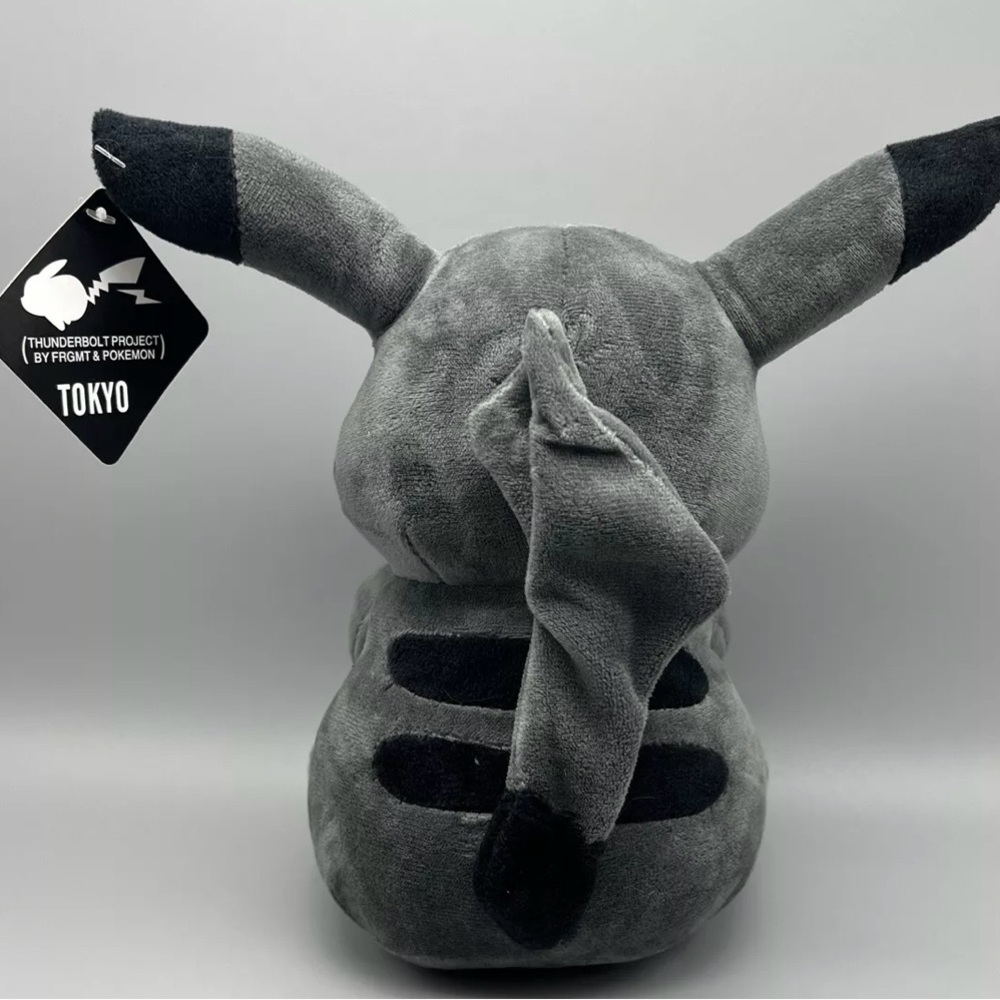 Thunderbolt Project Pikachu Plush Pokémon x Fragment - Picture 2 of 7